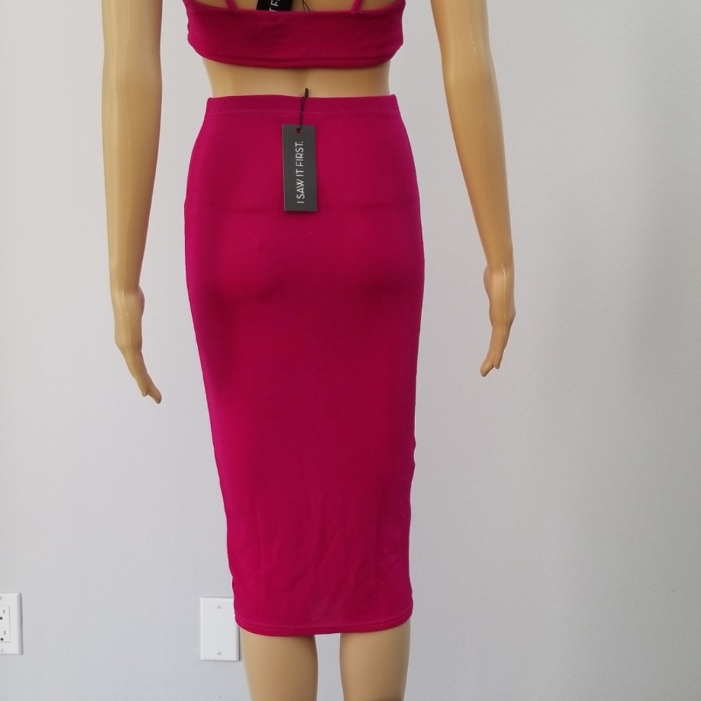 Lurex Bodycon Midi Skirt in Fuchsia - Picture 3 of 6